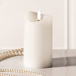 Светодиодная свеча с имитацией пламени Кертон 12.5 см, белая восковая, на батарейках, таймер