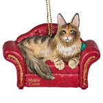Елочная игрушка Кот Мейн-кун на софе 9 см