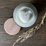Декоративная ароматическая свеча Luce Heart: Ваниль, 30 часов горения
